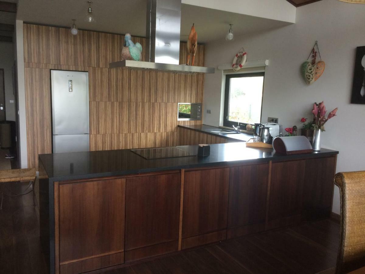 טוריירה Casa Dos Amigos - A Luxury Home In The Nature מראה חיצוני תמונה