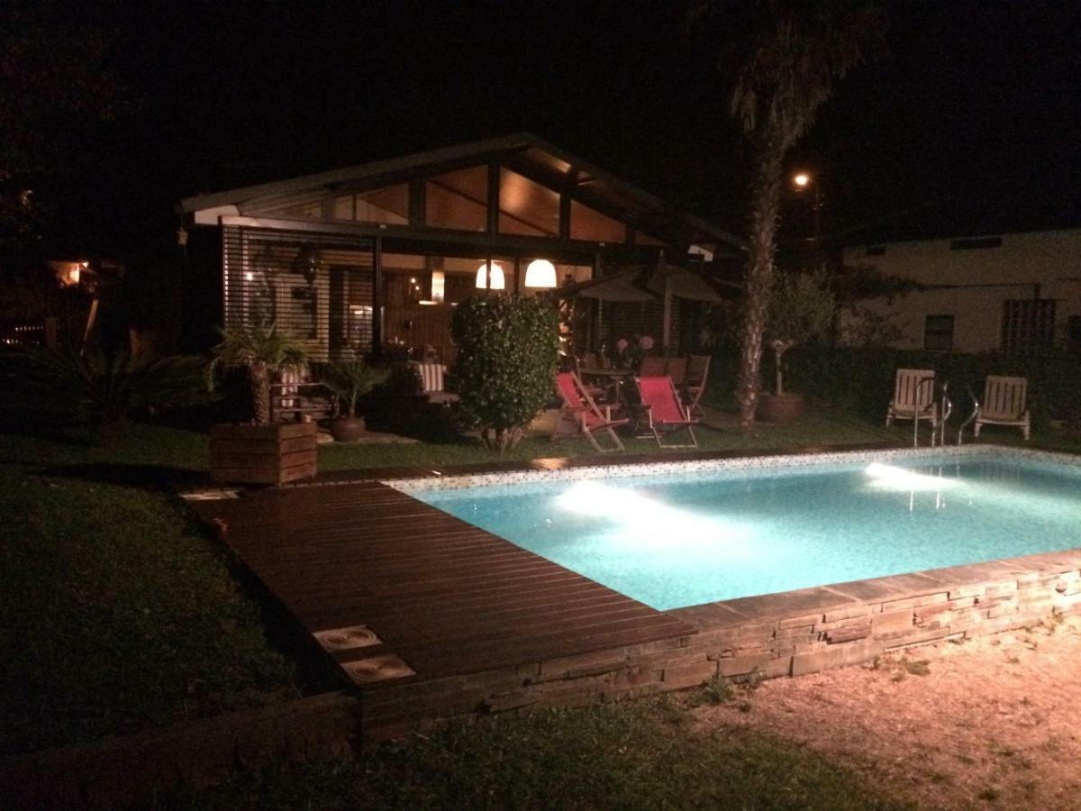 טוריירה Casa Dos Amigos - A Luxury Home In The Nature מראה חיצוני תמונה